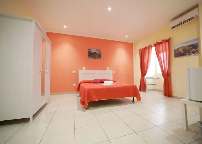 Hotiday Spaccanapoli I Borbone