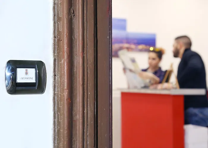 Alojamento de Acomodação e Pequeno-almoço Hotiday Spaccanapoli I Borbone