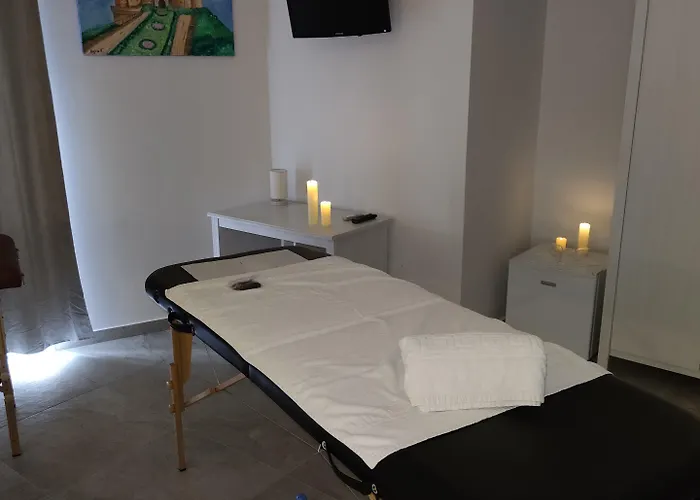 Alojamento de Acomodação e Pequeno-almoço Hotiday Spaccanapoli I Borbone Nápoles