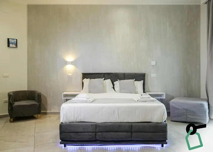 Alojamento de Acomodação e Pequeno-almoço Hotiday Spaccanapoli I Borbone Nápoles