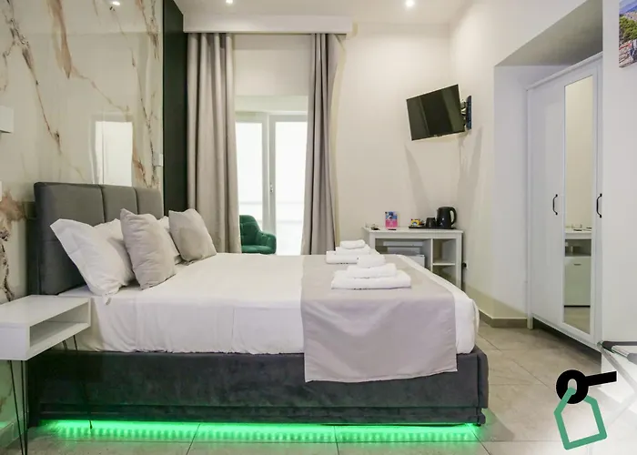 Hotiday Spaccanapoli I Borbone 4* Nápoles