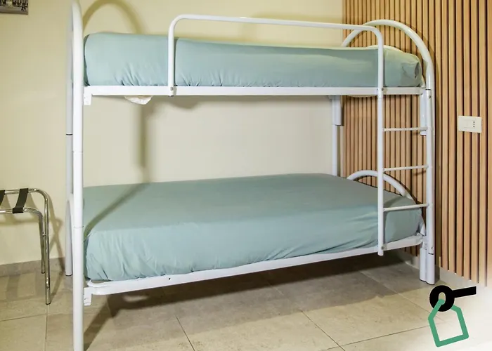 Alojamento de Acomodação e Pequeno-almoço Hotiday Spaccanapoli I Borbone Nápoles