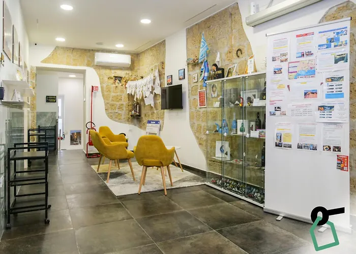 Hotiday Spaccanapoli I Borbone 4*