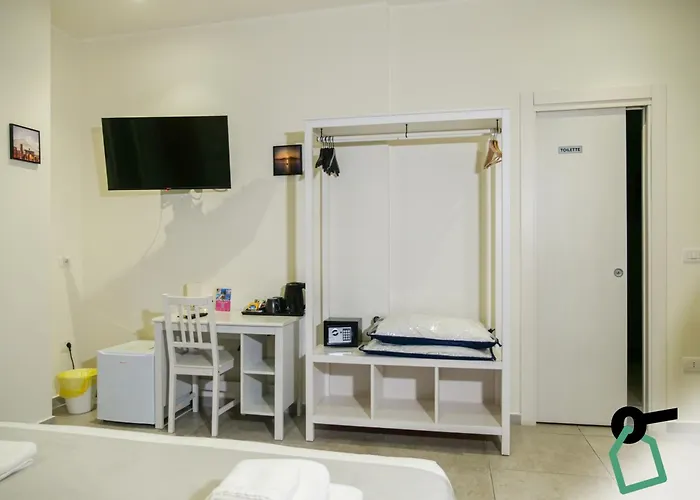 Hotiday Spaccanapoli I Borbone Alojamento de Acomodação e Pequeno-almoço