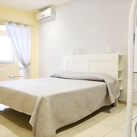 Hotiday Spaccanapoli I Borbone Couette-café