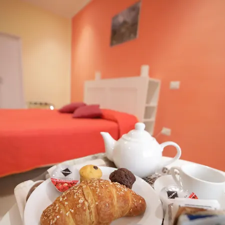 Hotiday Spaccanapoli I Borbone Couette-café