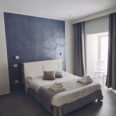 Hotiday Spaccanapoli I Borbone Couette-café Naples