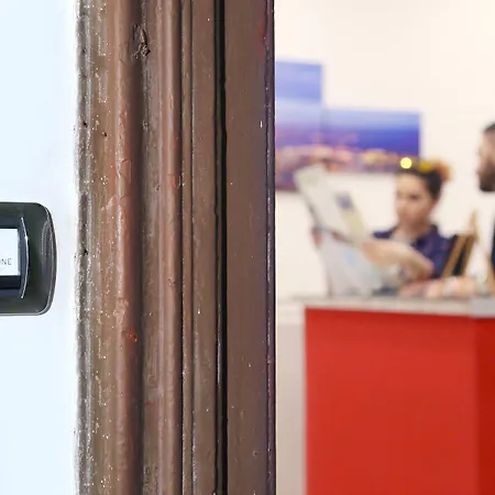 Nocleg ze śniadaniem Hotiday Spaccanapoli I Borbone