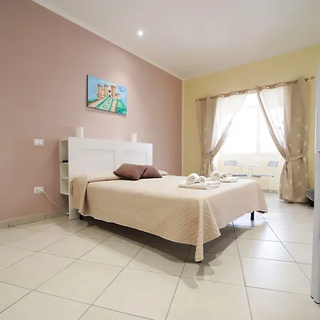 Bed & Breakfast Hotiday Spaccanapoli I Borbone 4*