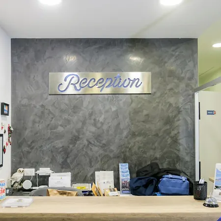 Hotiday Spaccanapoli Borbone Bed & Breakfast 4*