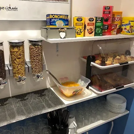 Hotiday Spaccanapoli I Borbone Nocleg ze śniadaniem 4*