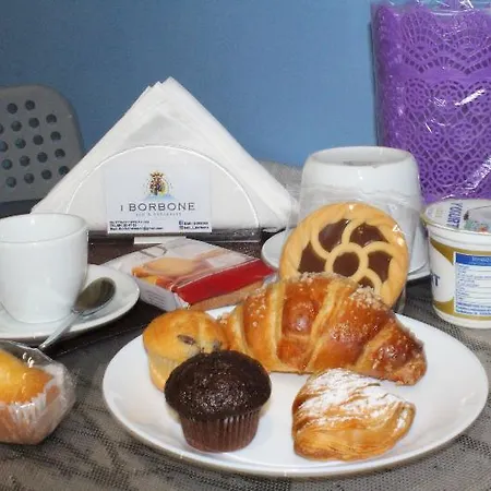 Alojamento de Acomodação e Pequeno-almoço Hotiday Spaccanapoli I Borbone